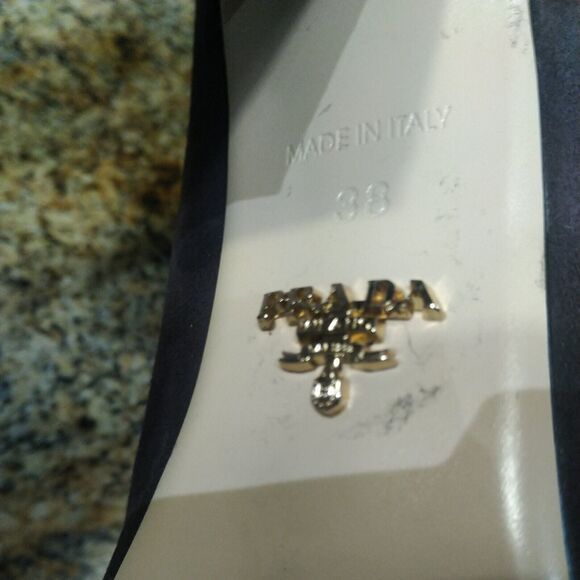 Prada Logo Brown Suede Leather Silver Cap Round Toe Chunky Heel Pumps Sz 7.5 38 - Picture 11 of 12